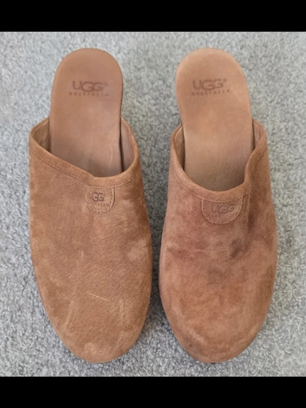UGG Women’s Suede Clog Mule in Chestnut